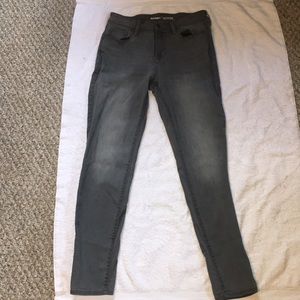 Gray Old Navy Skinny Jeans